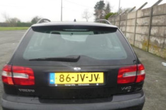 Serrure avant droit VOLVO V 40 1