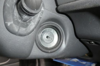 Serrure avant droit VOLVO V 40 1