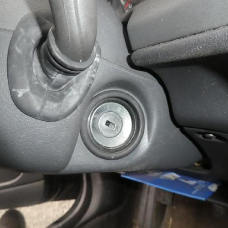 Serrure avant droit VOLVO V 40 1 Photo n°15