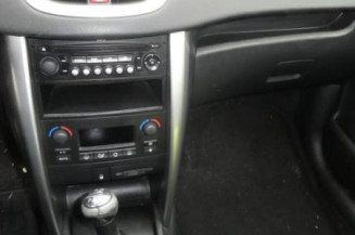 Pretensionneur de ceinture avant droit PEUGEOT 207