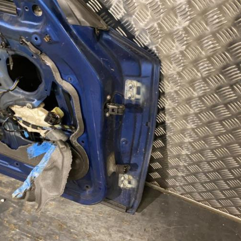 Porte avant gauche BMW SERIE 1 E87 Photo n°4