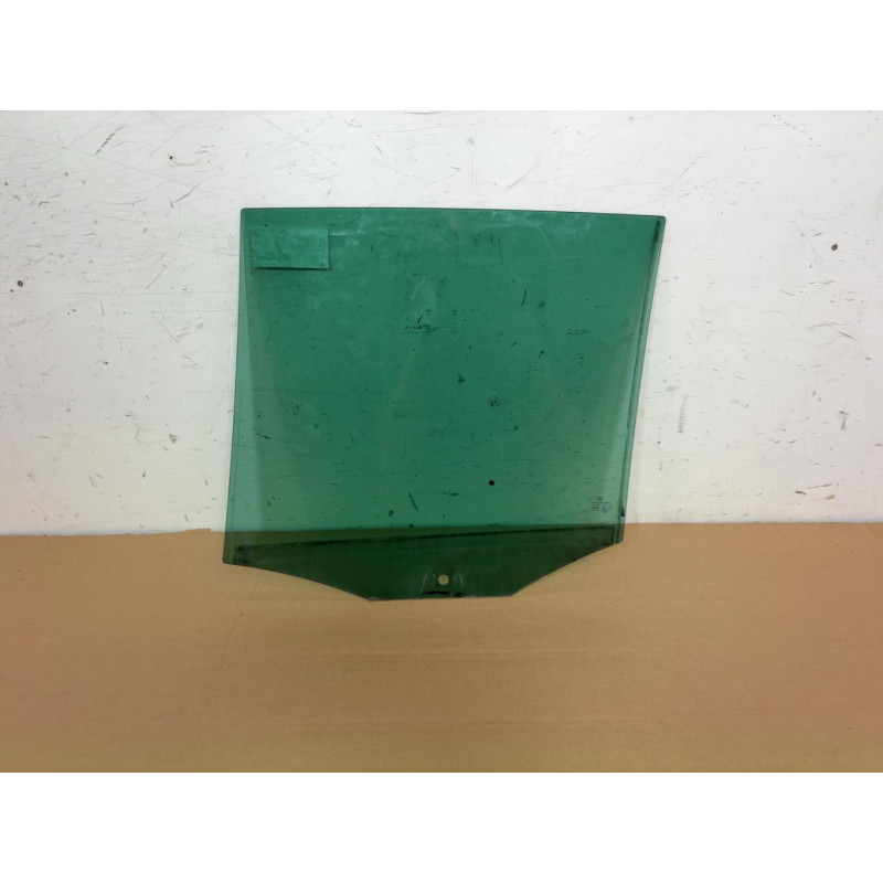 Vitre arriere droit VOLKSWAGEN TIGUAN 1 Photo n°4