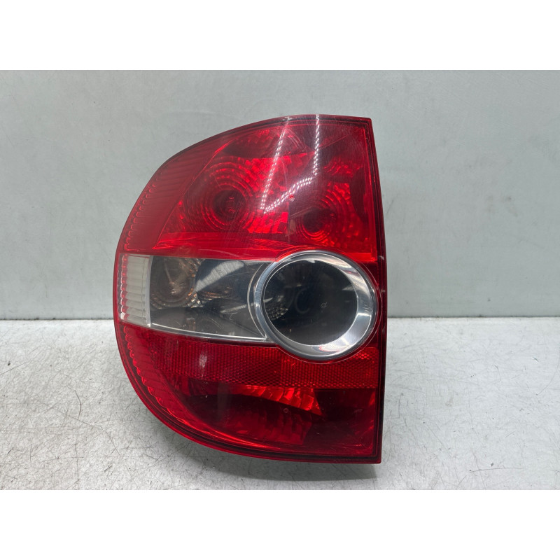 Feu arriere principal gauche (feux) VOLKSWAGEN FOX Photo n°3