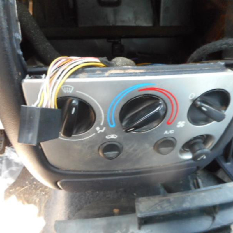 Malle/Hayon arriere FORD PUMA Photo n°9