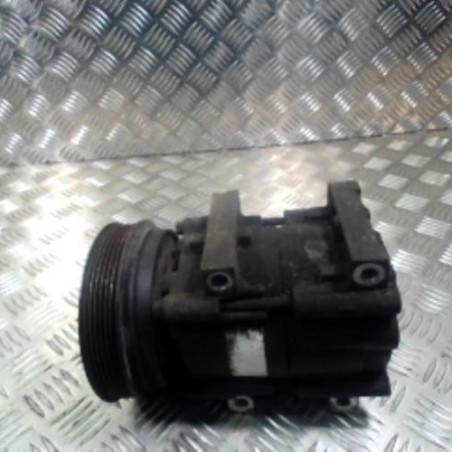 Compresseur clim FORD PUMA Photo n°1