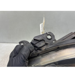 Optique avant principal gauche (feux)(phare) TOYOTA AURIS 1