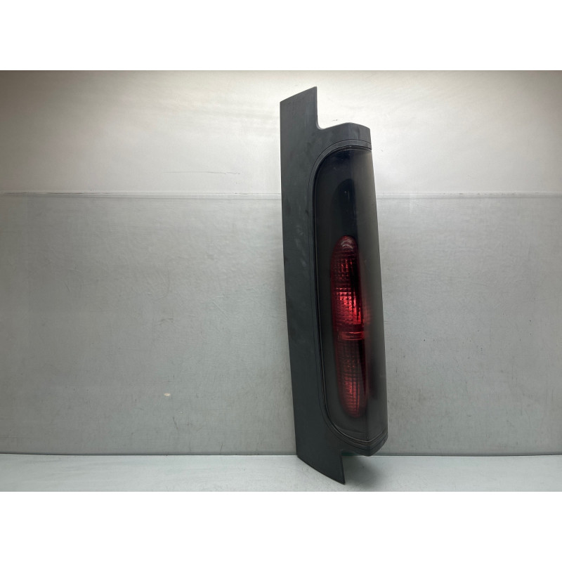Feu arriere principal gauche (feux) RENAULT TRAFIC 2 Photo n°4