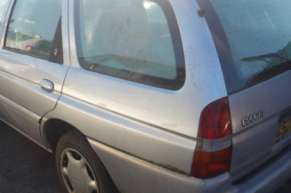 Feu arriere principal droit (feux) FORD ESCORT 6