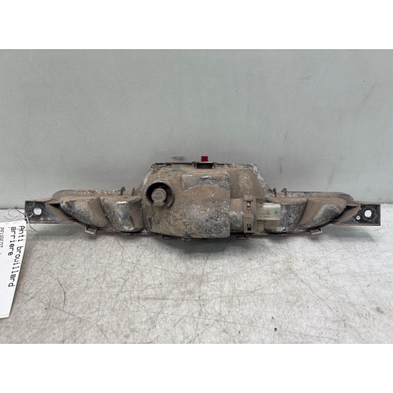 Anti brouillard arriere PEUGEOT 208 1 Photo n°4