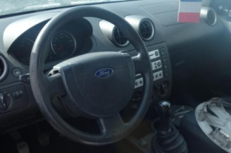 Moteur essuie glace arriere FORD FIESTA 5