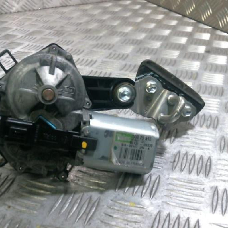 Moteur essuie glace arriere PEUGEOT 107 Photo n°2
