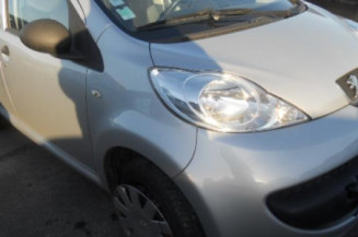 Moteur essuie glace arriere PEUGEOT 107