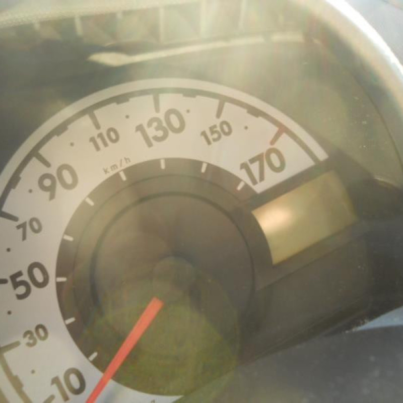 Moteur essuie glace arriere PEUGEOT 107 Photo n°10