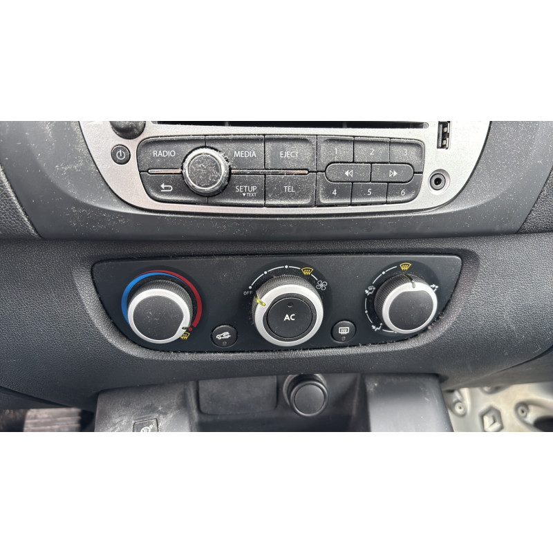 RENAULT SCENIC 3 PHASE 2 1.5 DCI - 8V TURBO Photo n°18