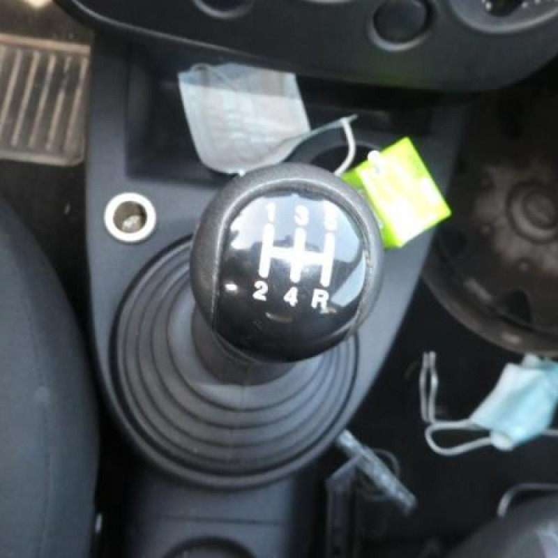 Boite de vitesses FORD FIESTA 5 Photo n°6