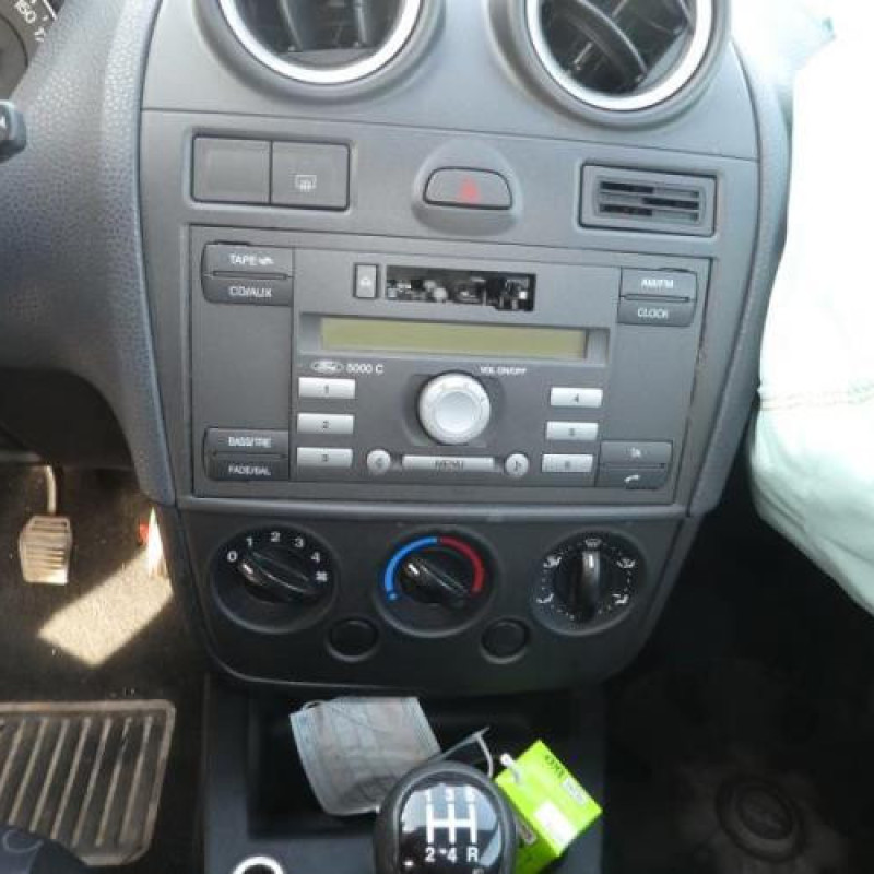 Boite de vitesses FORD FIESTA 5 Photo n°7