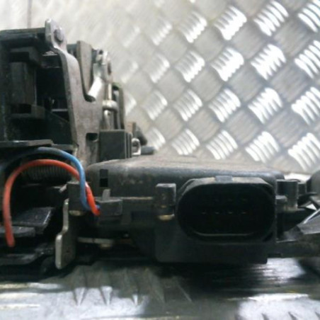 Serrure avant droit VOLKSWAGEN GOLF 4