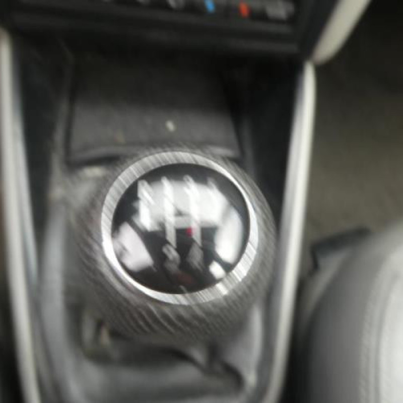Serrure avant droit VOLKSWAGEN GOLF 4 Photo n°8