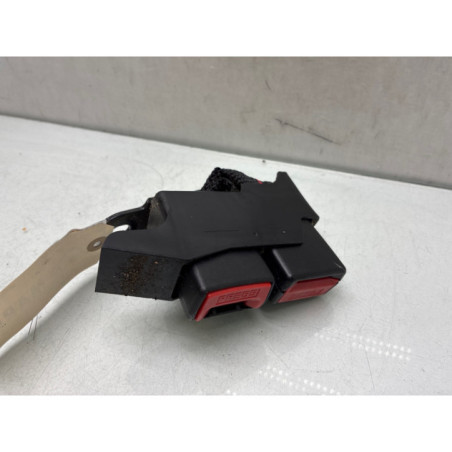 Attache ceinture arriere droit RENAULT CLIO 3