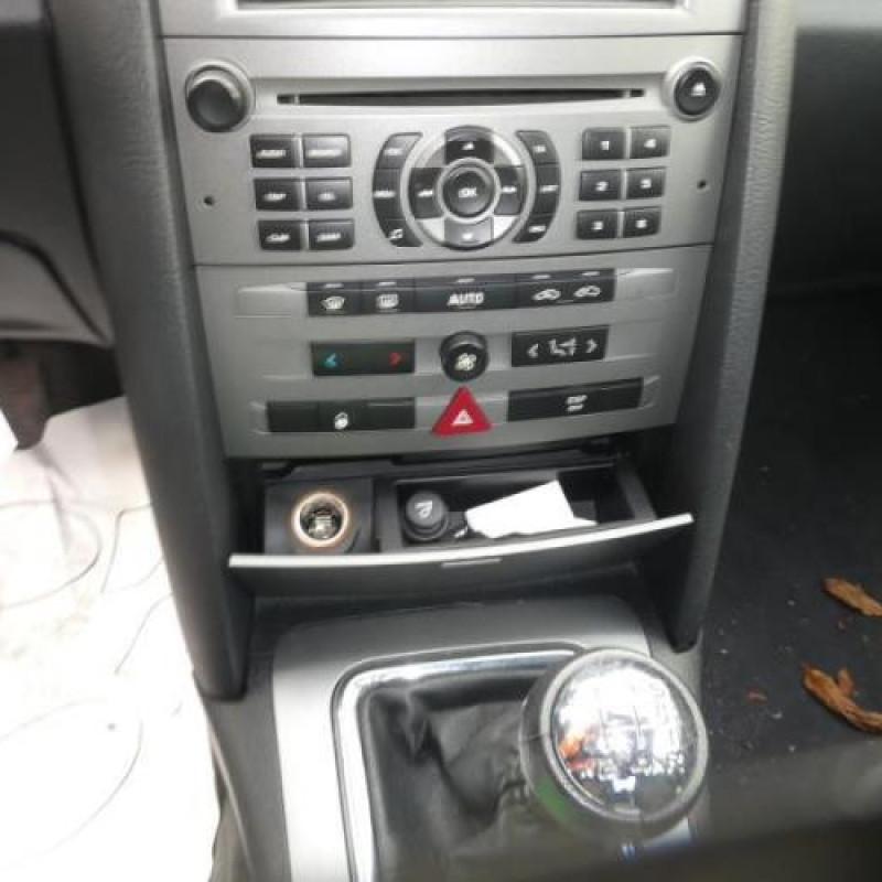 Porte avant droit PEUGEOT 407 Photo n°13