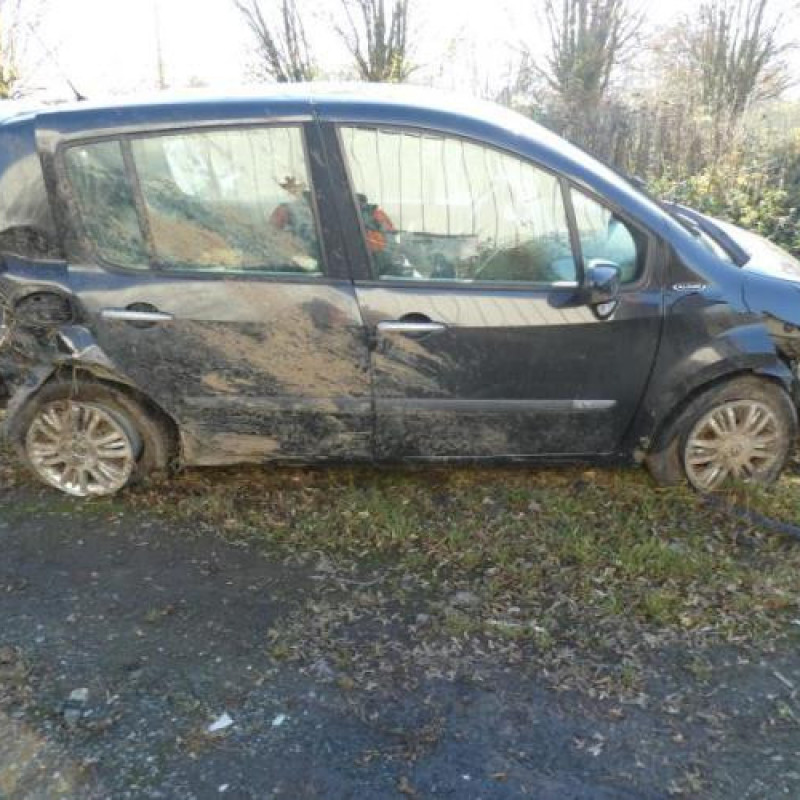 Moteur essuie glace arriere RENAULT MODUS Photo n°4