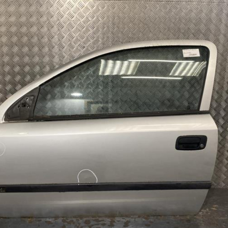 Porte avant gauche OPEL ASTRA G Photo n°1