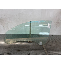 Vitre avant gauche MERCEDES CLASSE E 207 Photo n°1
