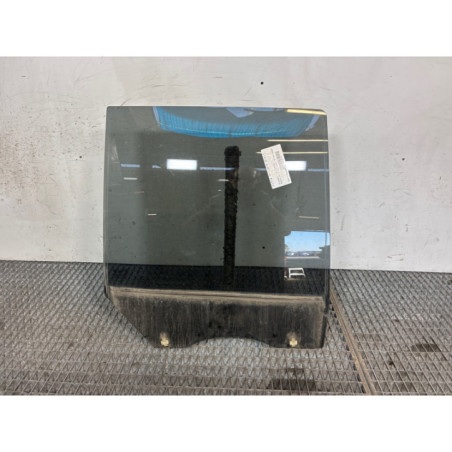 Vitre arriere droit HYUNDAI SANTA FE 1