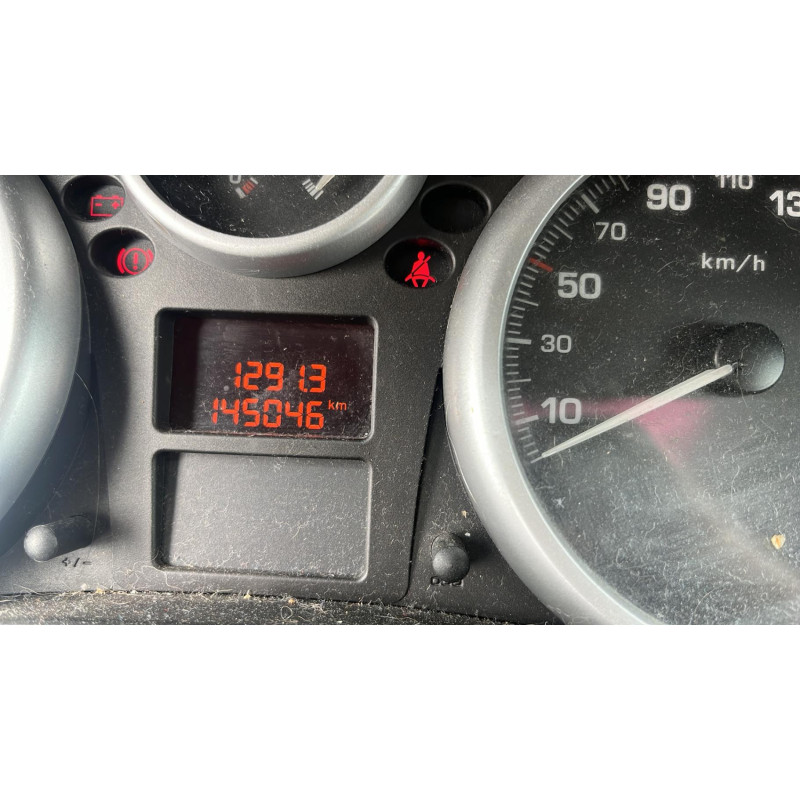 PEUGEOT 207 PHASE 1 1.4i - 8V Photo n°1