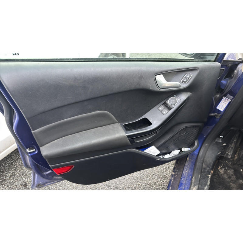 FORD FIESTA 7 PHASE 1 1.0i - 12V TURBO Photo n°10