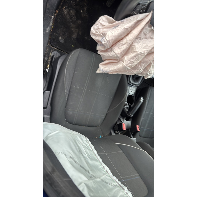 FORD FIESTA 7 PHASE 1 1.0i - 12V TURBO Photo n°12