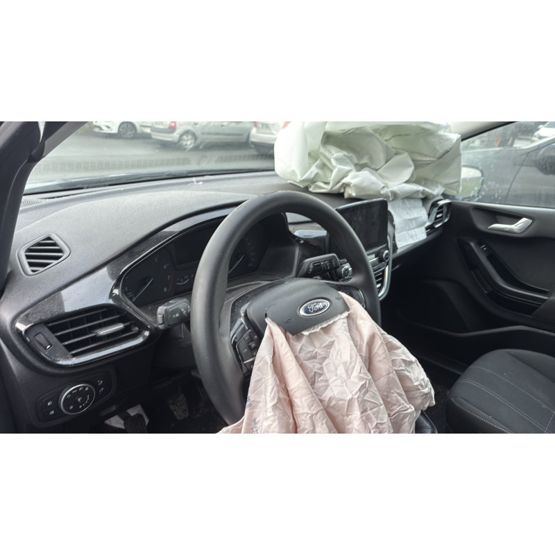 FORD FIESTA 7 PHASE 1 1.0i - 12V TURBO Photo n°14