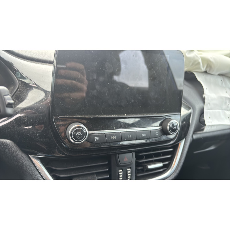 FORD FIESTA 7 PHASE 1 1.0i - 12V TURBO Photo n°19