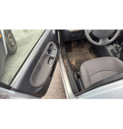 RENAULT CLIO 2 PHASE 2 1.2i - 16V