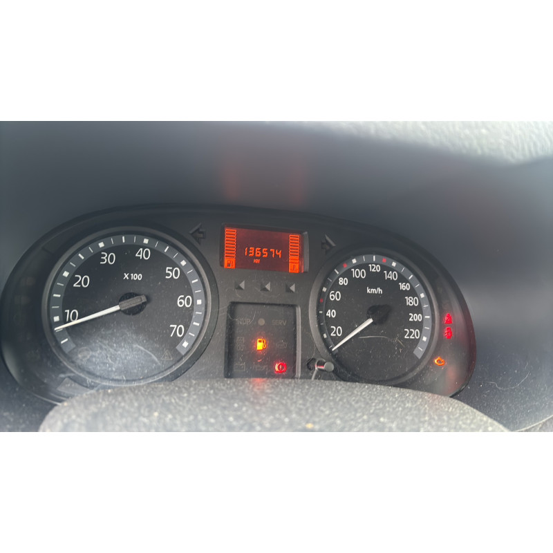 RENAULT CLIO 2 PHASE 2 1.2i - 16V Photo n°18