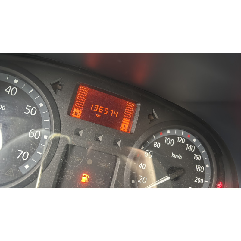 RENAULT CLIO 2 PHASE 2 1.2i - 16V Photo n°19