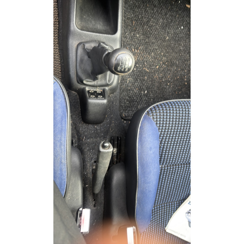 PEUGEOT 106 PHASE 2 1.4i - 8V Photo n°19
