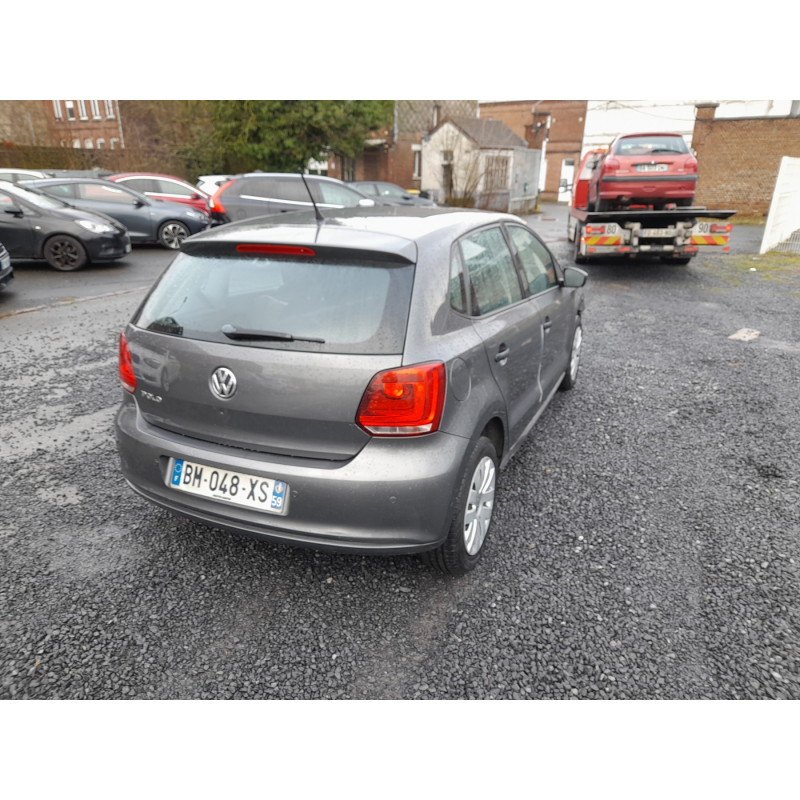VOLKSWAGEN POLO 5 PHASE 1 1.2i - 12V Photo n°2