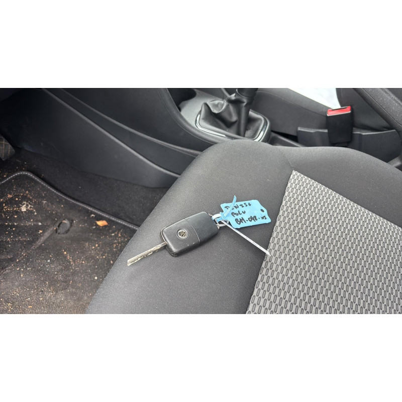 VOLKSWAGEN POLO 5 PHASE 1 1.2i - 12V Photo n°35