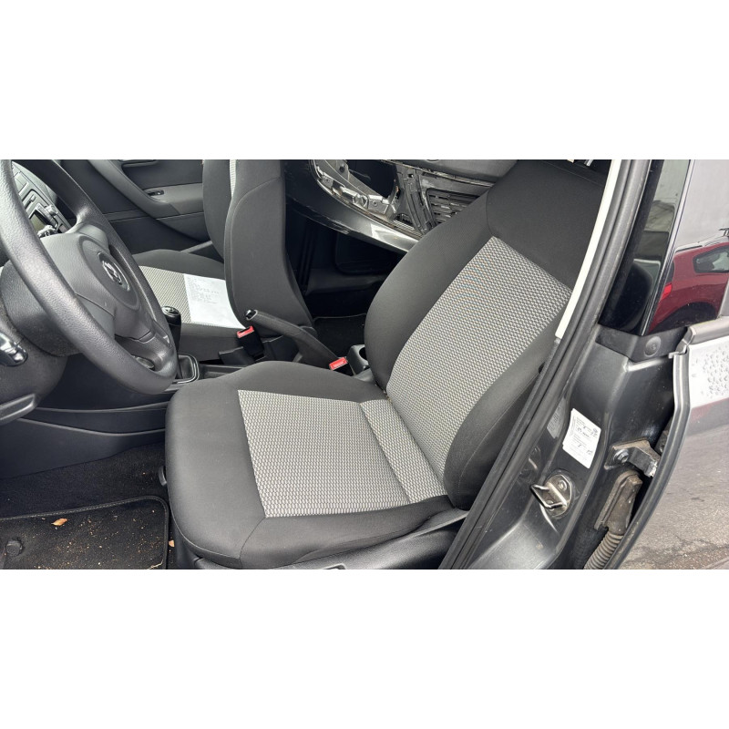 VOLKSWAGEN POLO 5 PHASE 1 1.2i - 12V Photo n°36