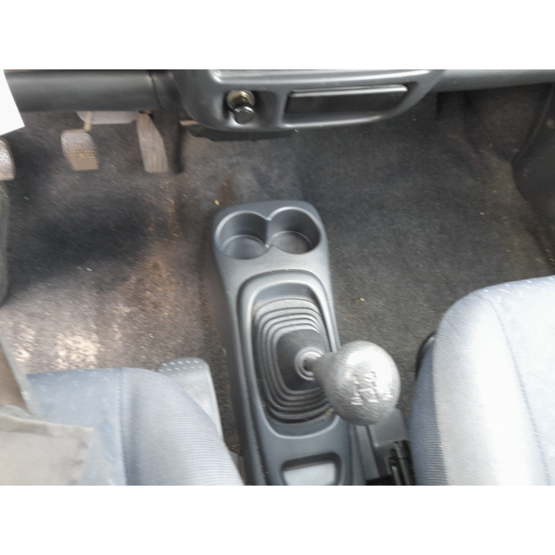 SUZUKI WAGON-R PHASE 2 1.3i - 16V Photo n°8