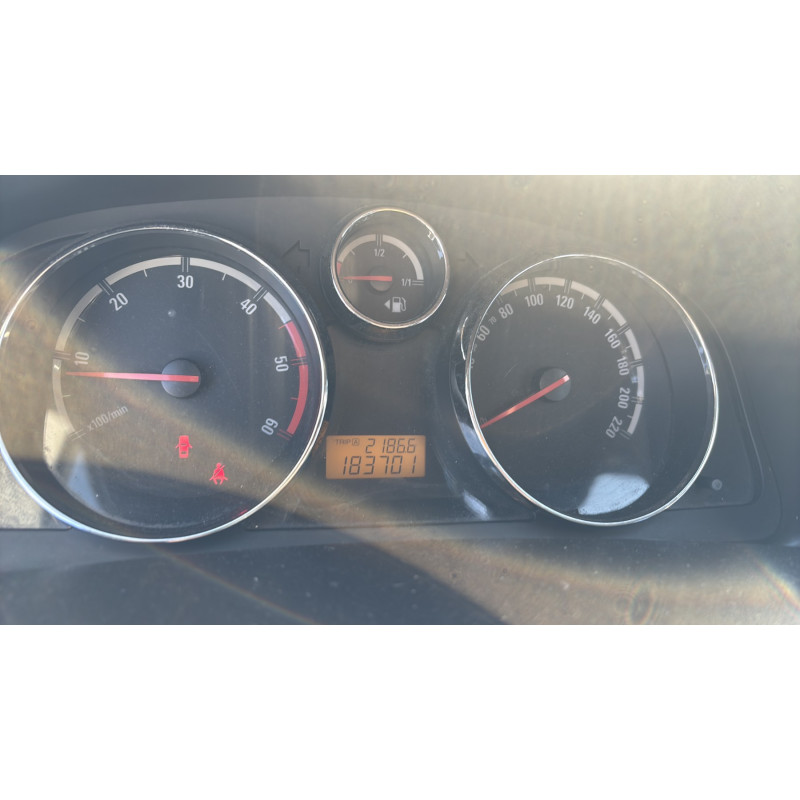 OPEL ANTARA PHASE 1 2.0 CDTI - 16V TURBO 4X4 Photo n°17