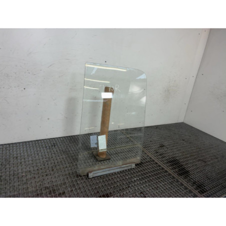 Vitre avant gauche FORD TRANSIT 3