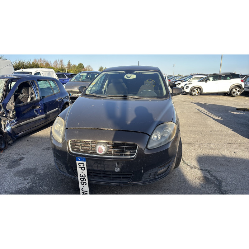 Moteur essuie glace arriere FIAT CROMA 2 Photo n°14