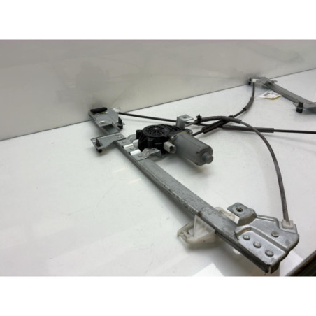 Leve vitre electrique avant droit PEUGEOT PARTNER 1