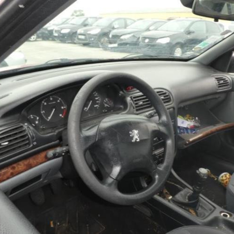 Compresseur clim PEUGEOT 406 Photo n°8