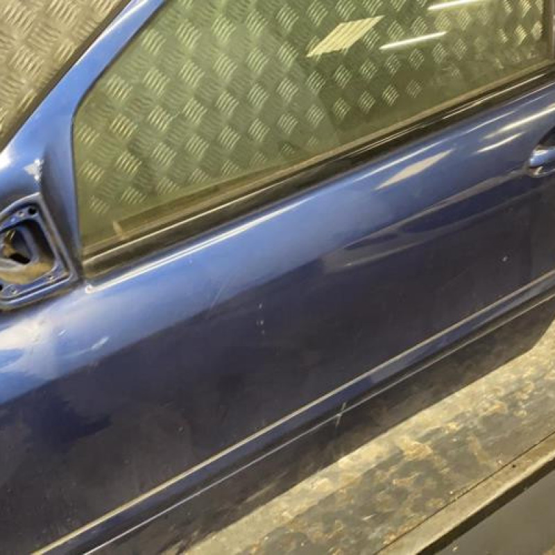 Porte avant gauche MERCEDES CLASSE C 203 COUPE SPORT Photo n°6