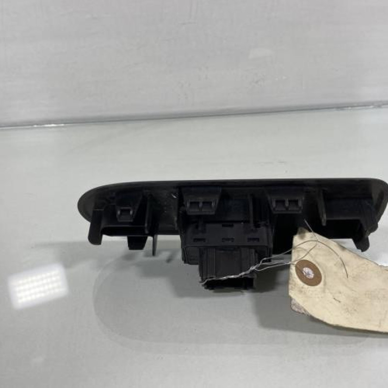 Interrupteur de leve vitre arriere droit CITROEN C3 2 Photo n°3