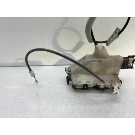 Serrure arriere droit PEUGEOT 3008 2