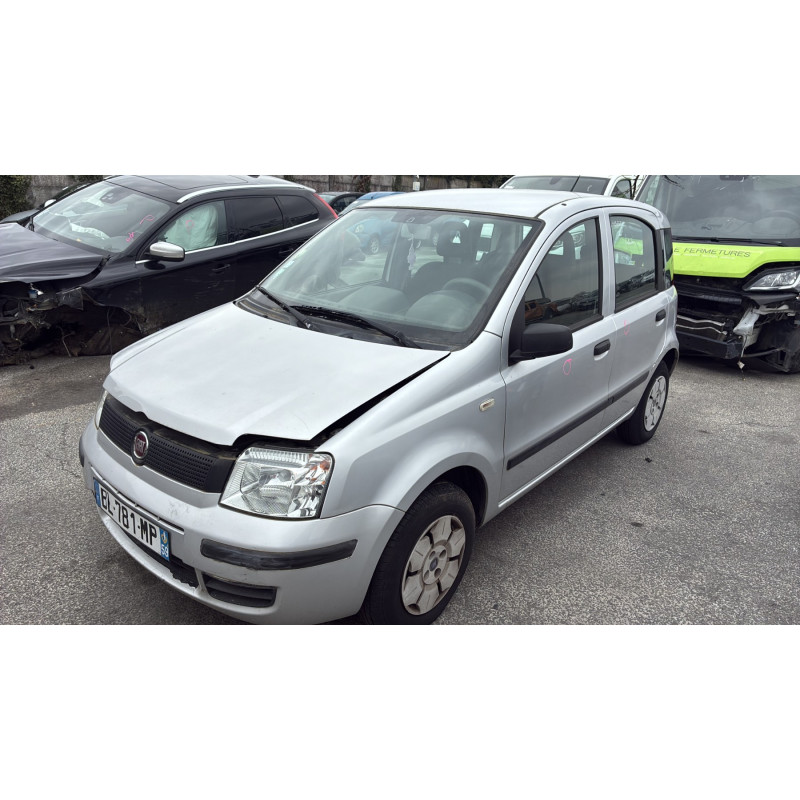 FIAT PANDA 2 PHASE 1 1.1i - 8V Photo n°13